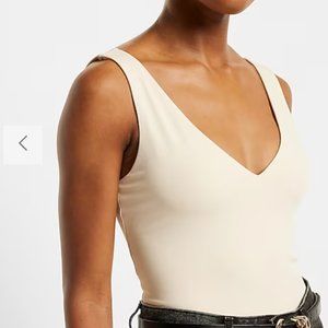 Express Body Contour High Compression Tank